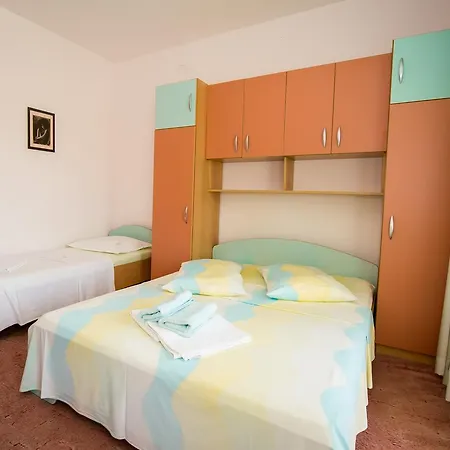 Helena 3* Kastela