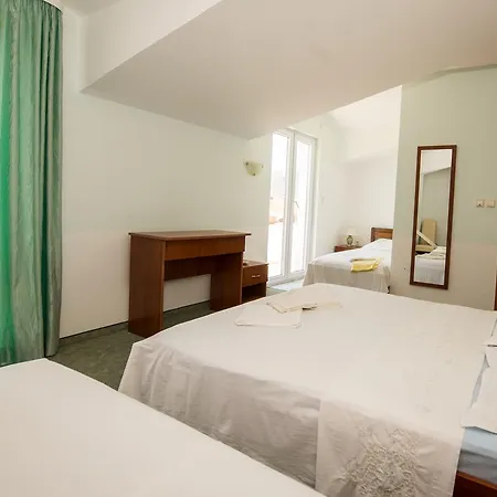 Helena 3* Kastela